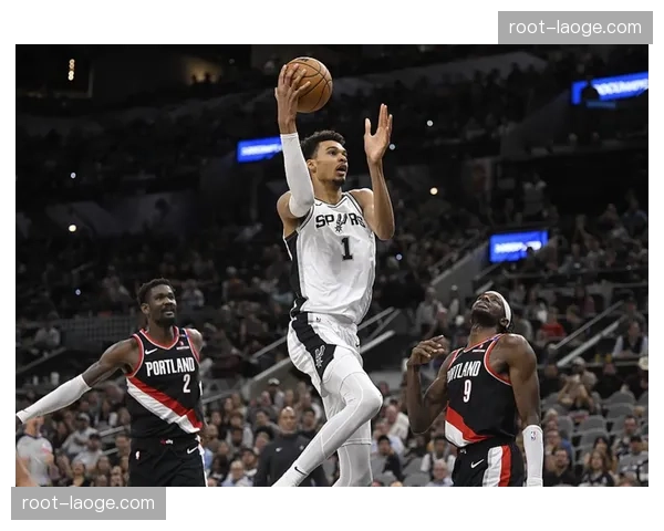 西部爵士鹈鹕国王摆烂 季后赛概率基本归零 西部爵士鹈鹕国王摆烂 季后赛概率基本归零